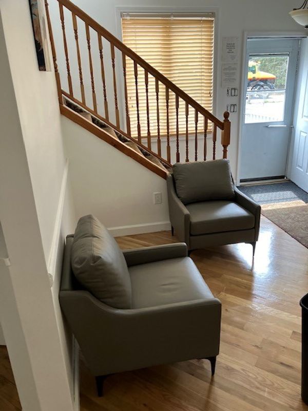 11 BEDROOM  NEWLY  MODERNIZED ALL YEAR VACATION HOME ENJOY  OUR MASSIVE SCENIC GROUNDS