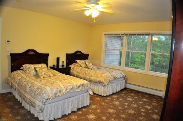BEAUTIFUL SPACIOUS PRIVATE KOSHER HOUSE AVAILABLE ALL YEAR ROUND!  9 BEDROOMS 