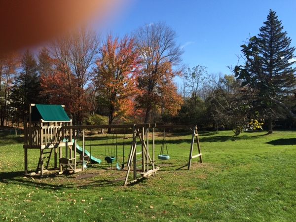 BEAUTIFUL  4 BR  HOME. THE PERFECT LOCATON  MASSIVE BEAUTIFUL GROUNDS HUD APPROVED. 