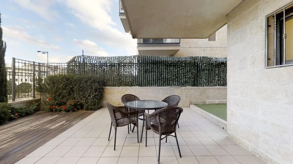 Gmul - New Arzei Great Apartment With Big, Beautiful Garden