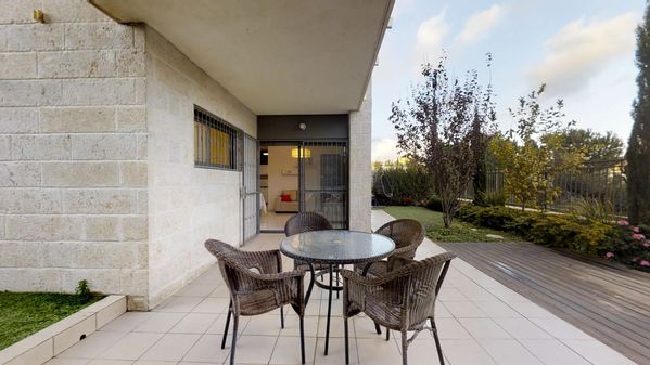 Gmul - New Arzei Great Apartment With Big, Beautiful Garden