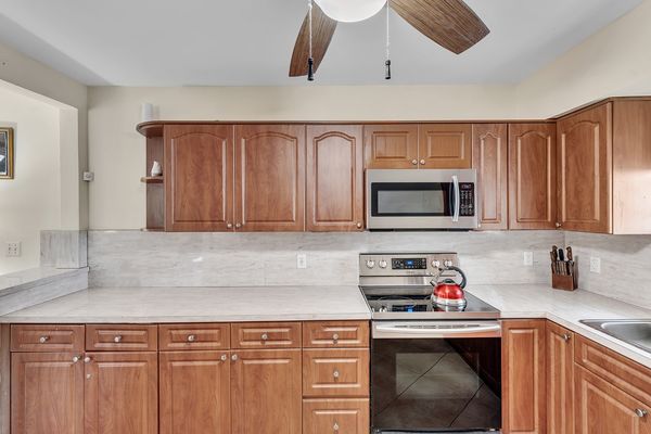 Beautiful REASONABLE 4 Bed 3 Bath fully stocked Villa  