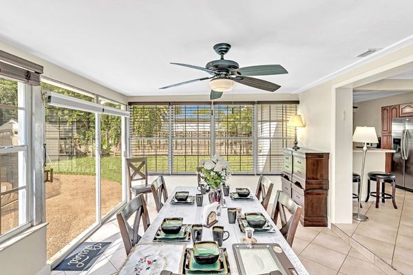 Beautiful REASONABLE 4 Bed 3 Bath fully stocked Villa  