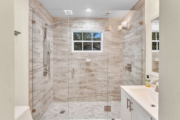 Beautiful REASONABLE 4 Bed 3 Bath fully stocked Villa  