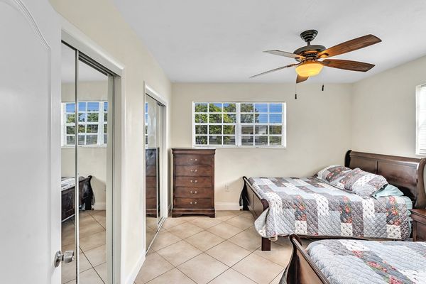 Beautiful REASONABLE 4 Bed 3 Bath fully stocked Villa  