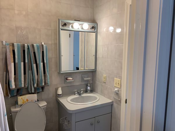 Luxurious Kosher Vacation Suite in Monsey
