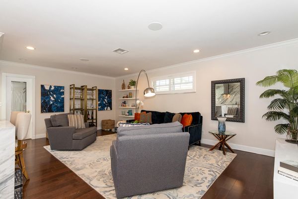 NEW updated completely Kosher Private Home in the beautiful Hollywood area