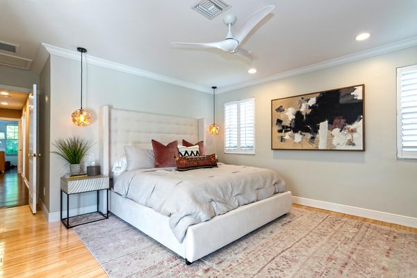NEW updated completely Kosher Private Home in the beautiful Hollywood area