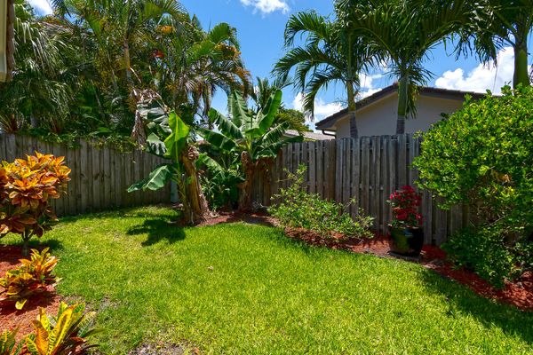 NEW updated completely Kosher Private Home in the beautiful Hollywood area
