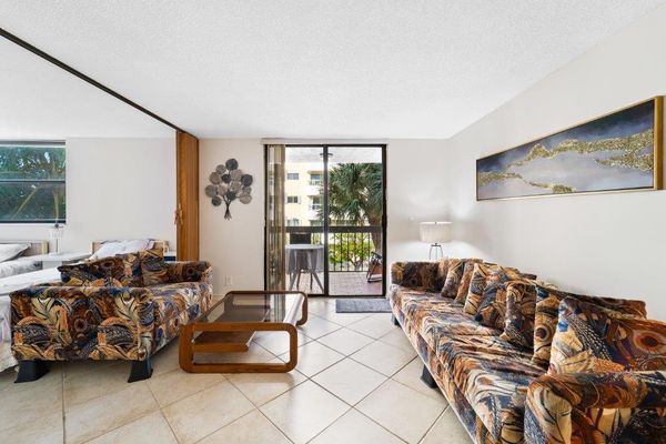 Beautiful apartment next to the beach 