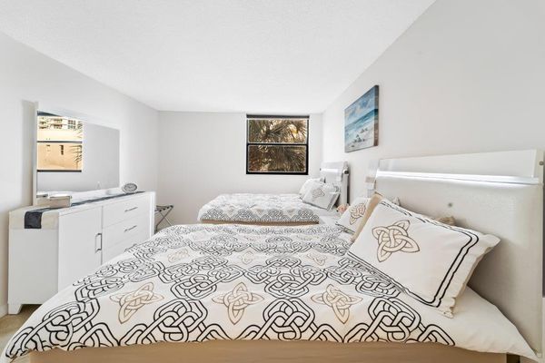 Beautiful apartment next to the beach 
