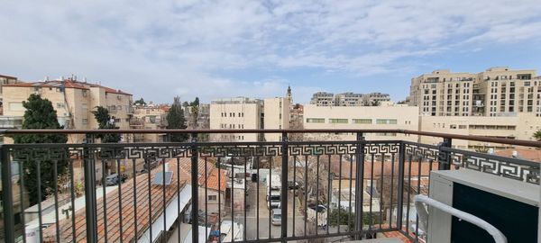 One Bedroom On Tachkemoni Street, Jerusalem