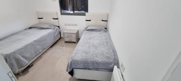 One Bedroom On Tachkemoni Street, Jerusalem
