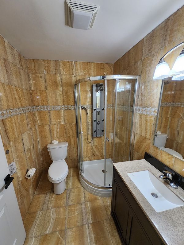 Ador Lago Mansion                *Midwinter Deal *Boats, Kayak *   *Pool   * Sauna    *Jacuzzi
