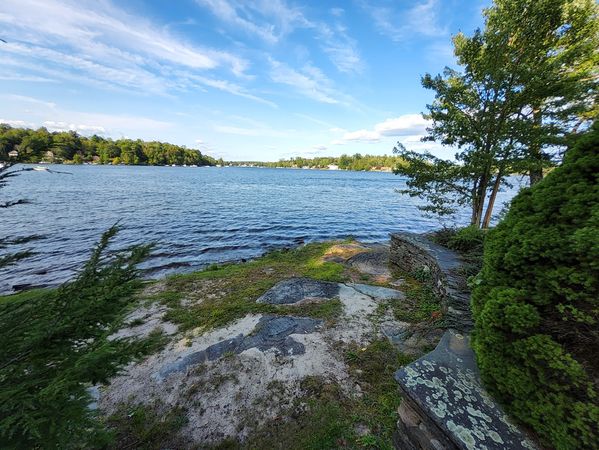 Ador Lago Mansion                *Midwinter Deal *Boats, Kayak *   *Pool   * Sauna    *Jacuzzi
