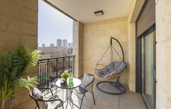 Jerusalem estate D-ג'רוזלם אסטייט D