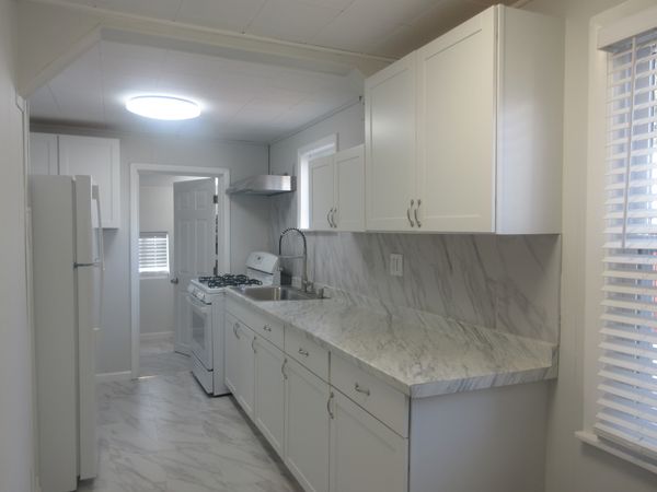 The Fallsburg 2 bedroom Beautiful Getaway