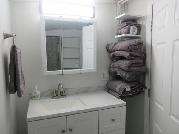 The Fallsburg 2 bedroom Beautiful Getaway