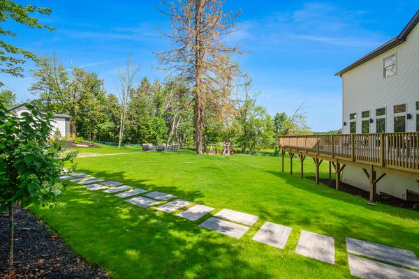 Ferndale Manor with private pool 
