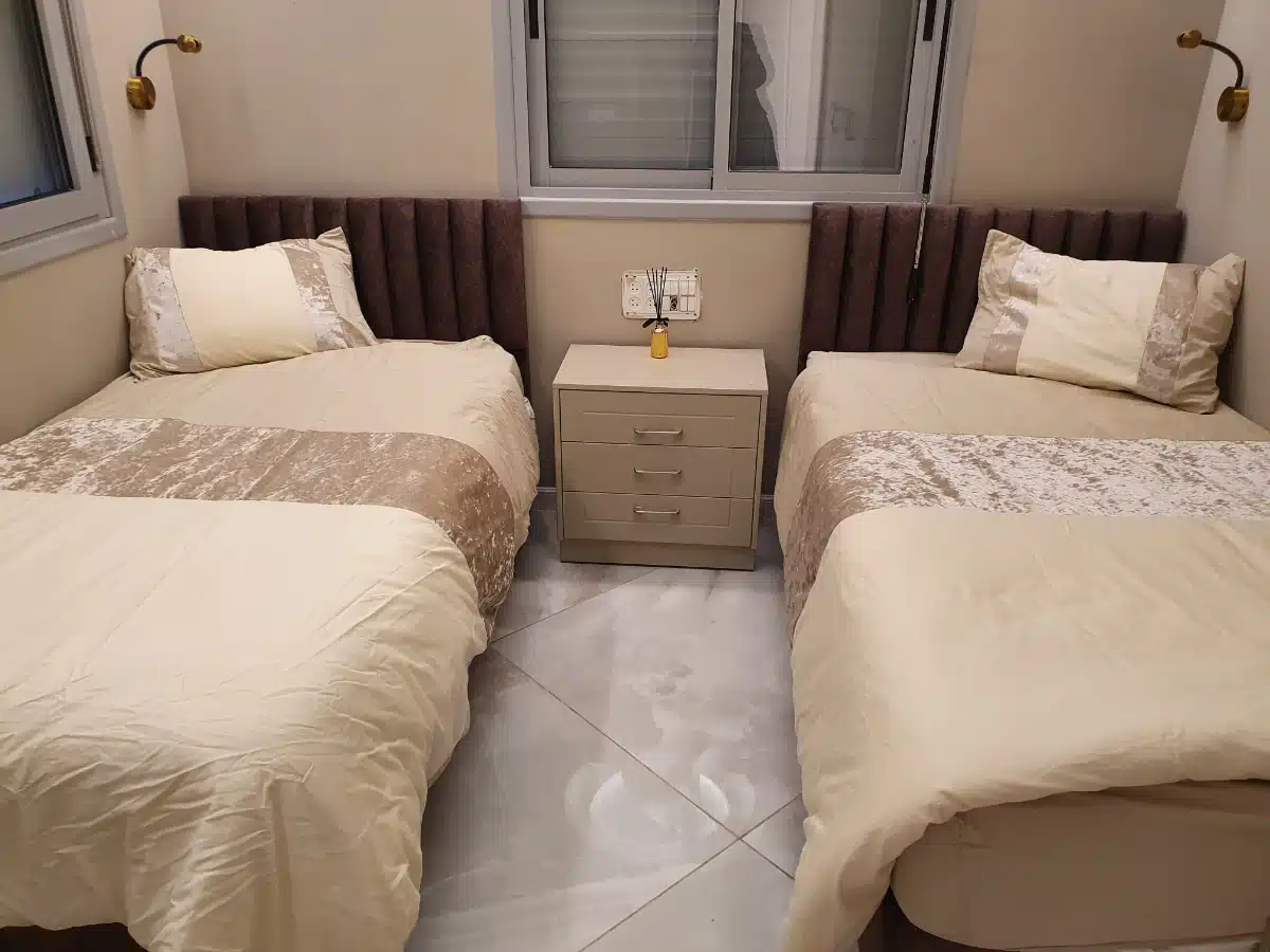 gorgeous 3 bedroom apartment in the center