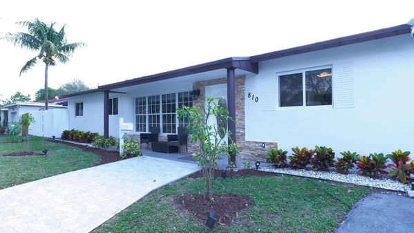 Beautiful 5 bedroom Villa in NMB