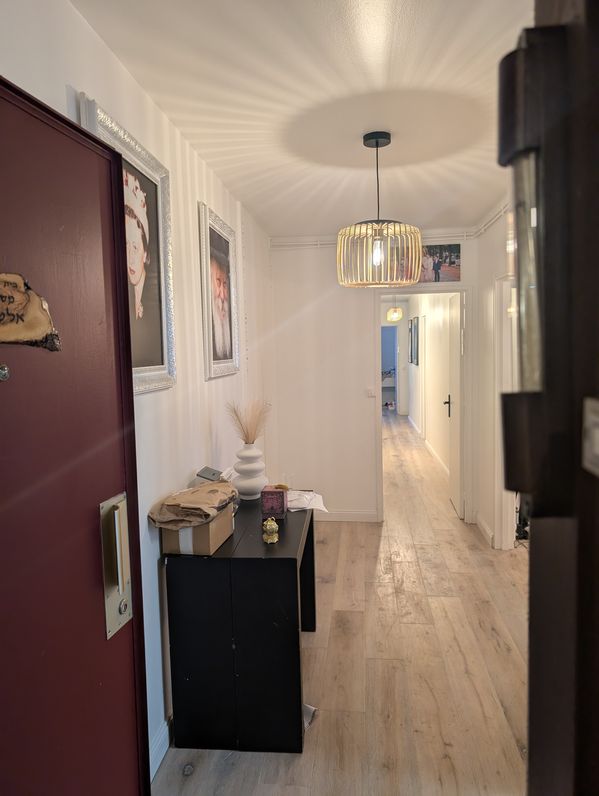Kosher‑Friendly Apartment in Paris 19th