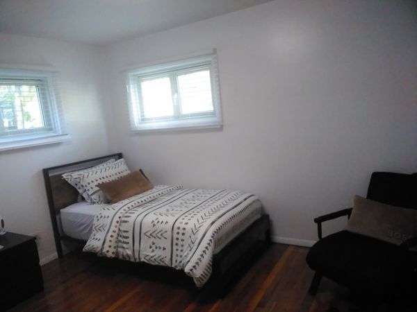 Clean Upscale Private 3 BR Home
