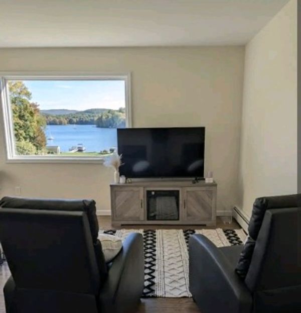 The Lakeview Escape 