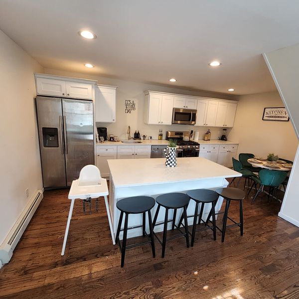 The Lakeview Escape 