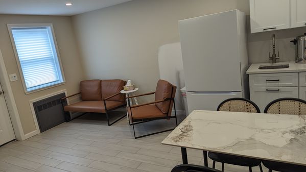 beautiful walk in one bedroom apartment