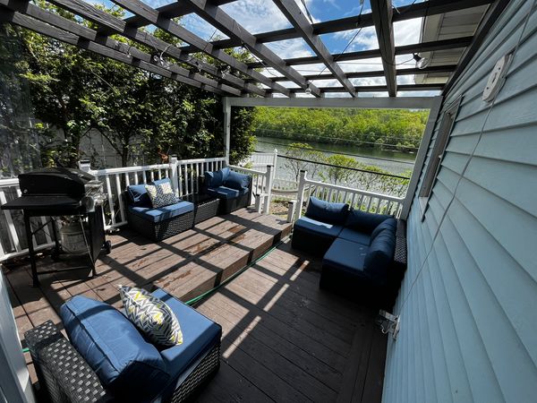 The Monroe Lakehouse