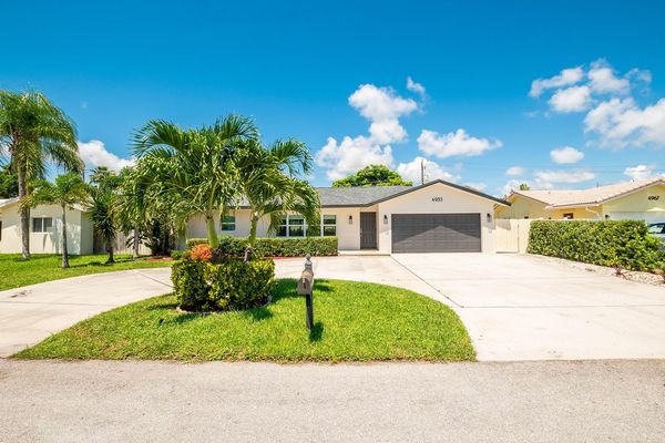 VILLA SERENITY: BEAUTIFUL RENOVATED 4BDRM/HEATED POOL 