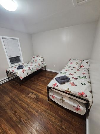 The Park Villa! Massive "SALE" $1,190. Per Weekend For