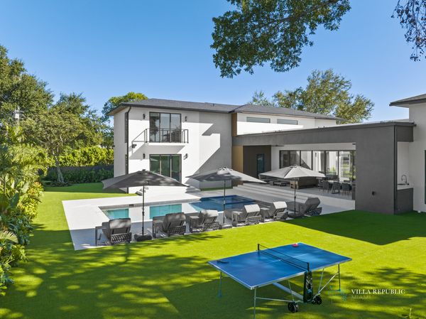 Luxury Villa Where Comfort Meets Elegance