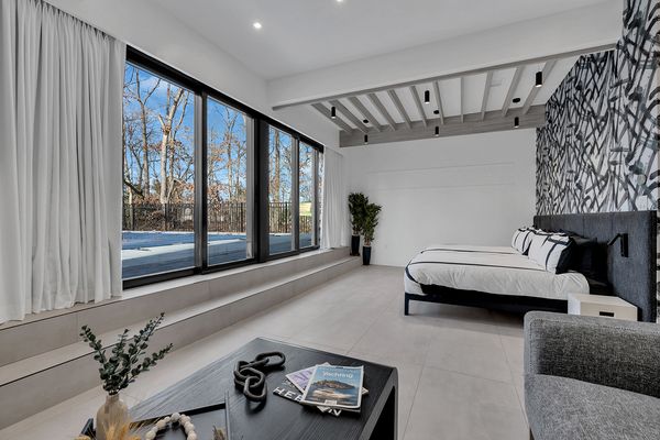 Diamond Suite