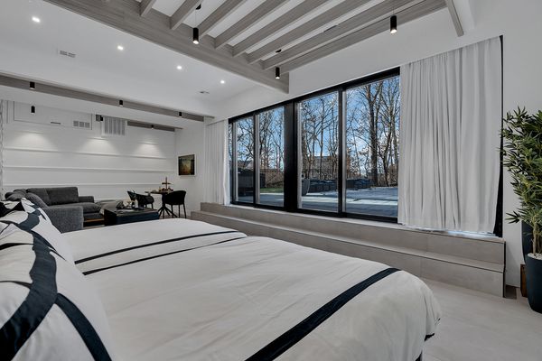 Diamond Suite