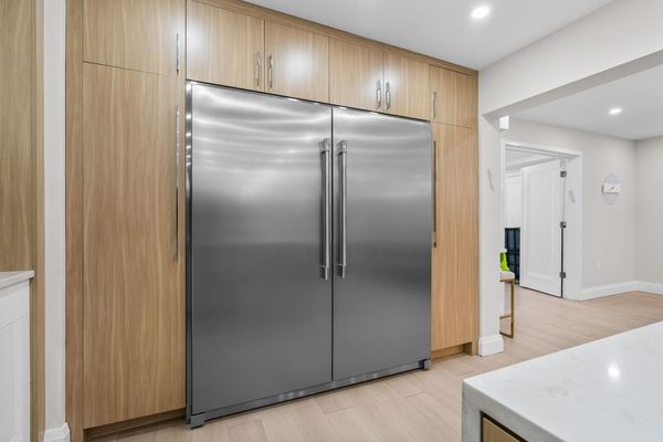 beautiful home  Next door to year round Shul