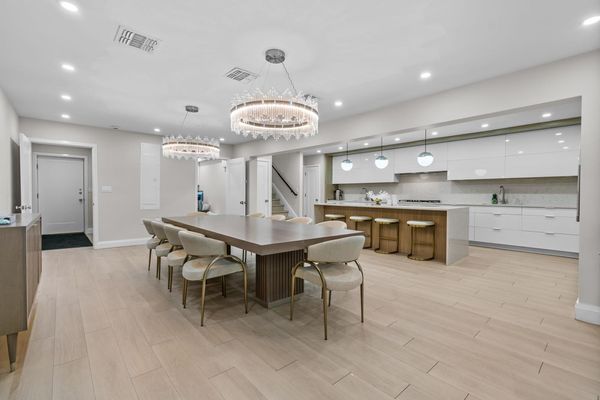 beautiful home  Next door to year round Shul