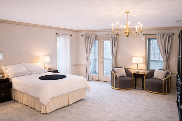Elegant 9+ bed, mansion, kosher, Shabbos-friendly