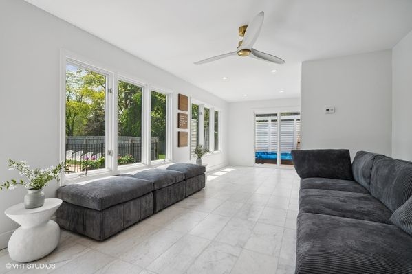 LXURE: The Windsor Manor - Luxury Kosher Rental in Toms River