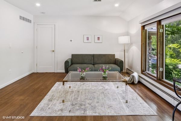 LXURE: The Windsor Manor - Luxury Kosher Rental in Toms River
