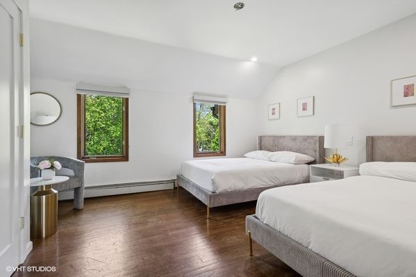 LXURE: The Windsor Manor - Luxury Kosher Rental in Toms River