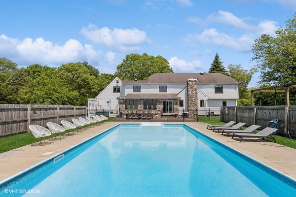 LXURE: The Windsor Manor - Luxury Kosher Rental in Toms River