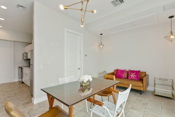 LXURE: The Cabana Suites