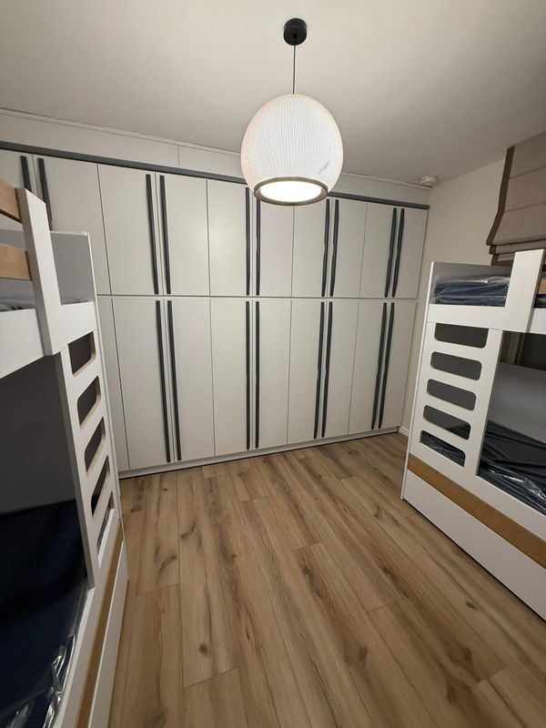 Family vacation apartment, NEWLY RENOVATED holiday rental in Rehavia, Jerusalem