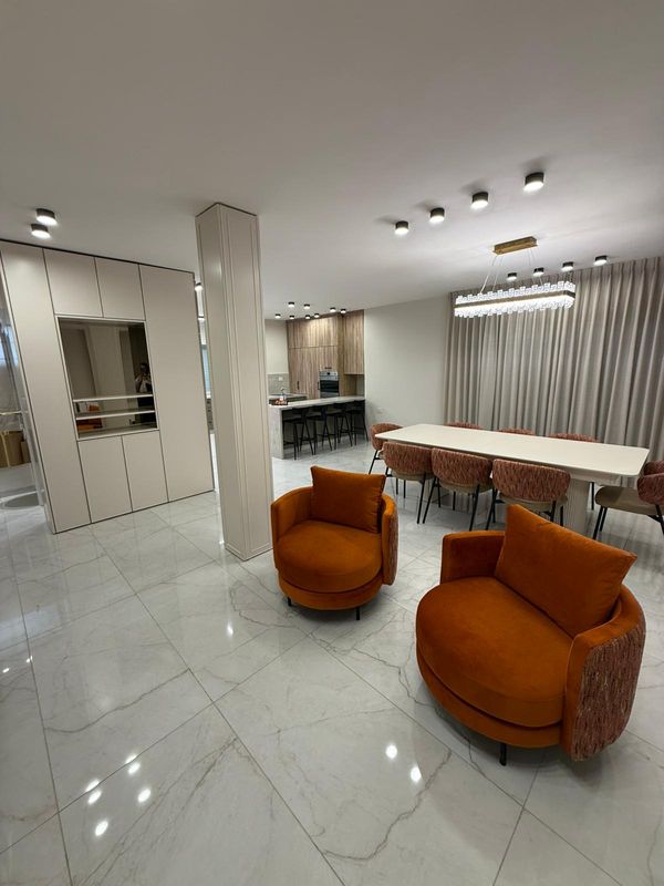 Family vacation apartment, NEWLY RENOVATED holiday rental in Rehavia, Jerusalem