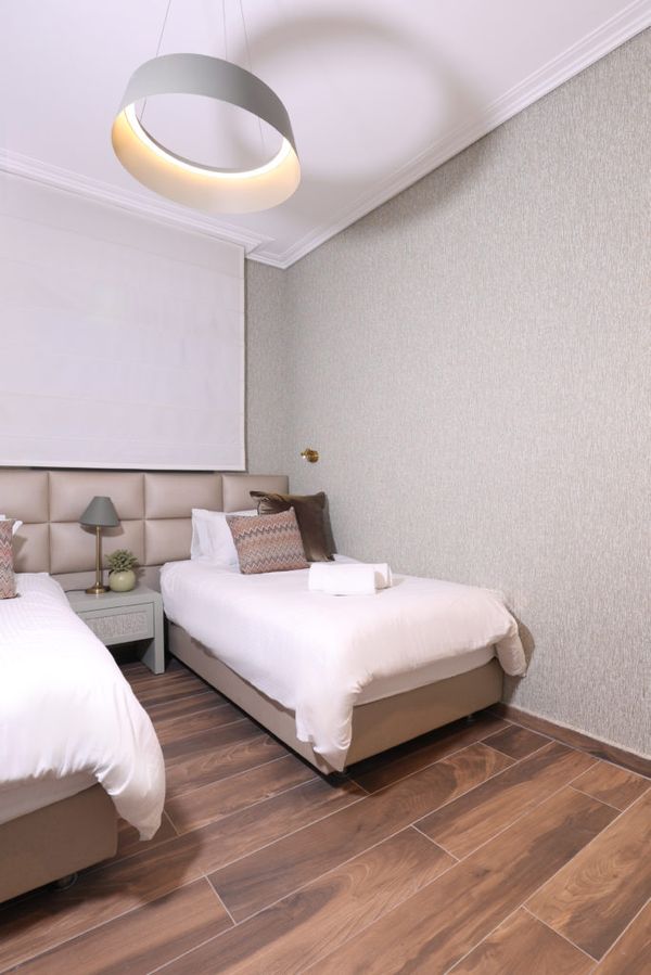 Jerusalem Luxury Apartment Rental -Schneller
