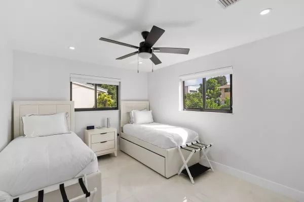 Palm view  Retreat